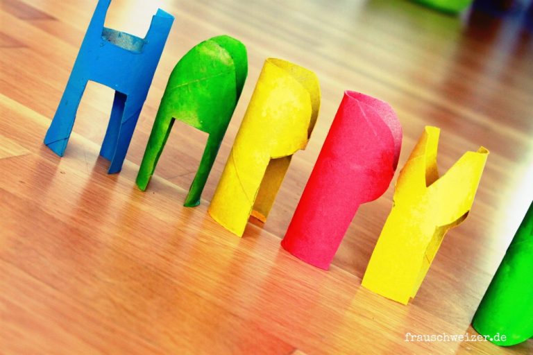 DIY-Klopapierrollen-Happy-Birthday-basteln