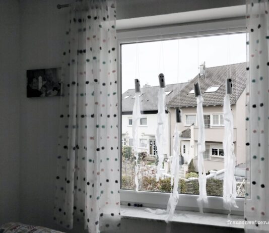 Fensterbild-gespenster-klorollen-DIY